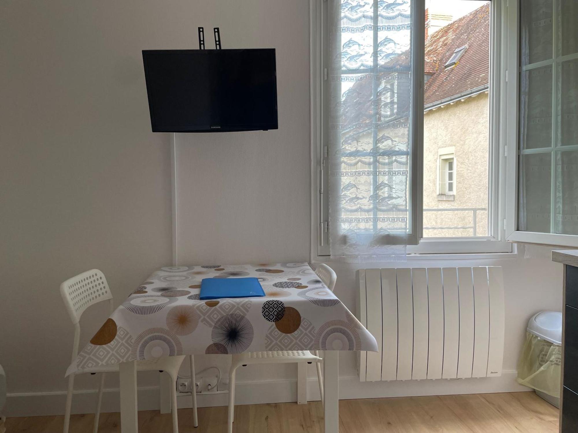 Meuble De Tourisme Dans Parc Arbore 1000M2 - Sejour-La-Roche Eperon La Roche-Posay Kamer foto